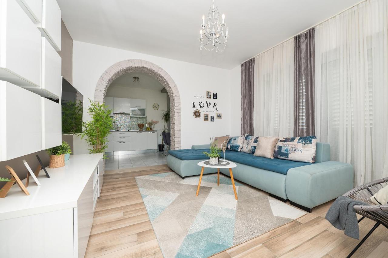 Luxury Apartments Nadalina Sea View Makarska Exterior photo